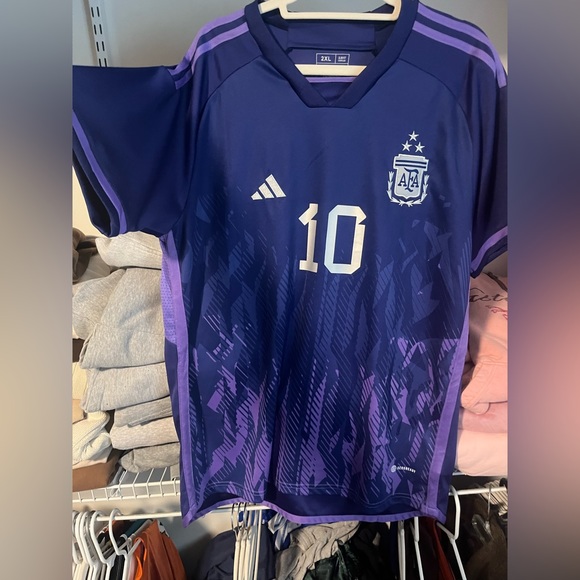 Adidas Replica. Lionel Messi Argentina World Cup Winners Jersey Away - Picture 3 of 4